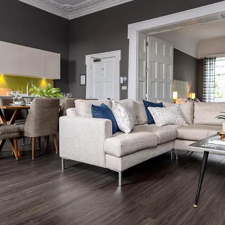 Charlotte Rise Apartment