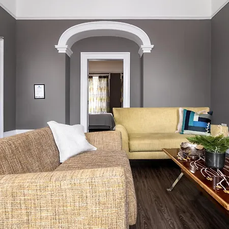 Charlotte Rise - Urban Bristol