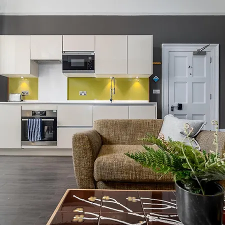 Charlotte Rise - Urban *