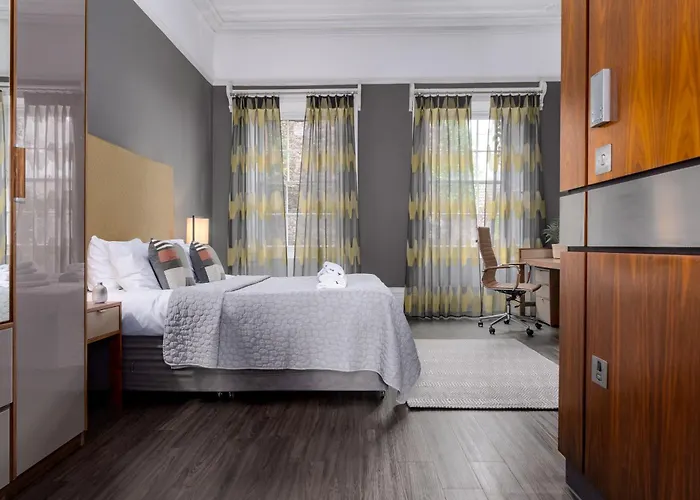 Charlotte Rise - Urban *