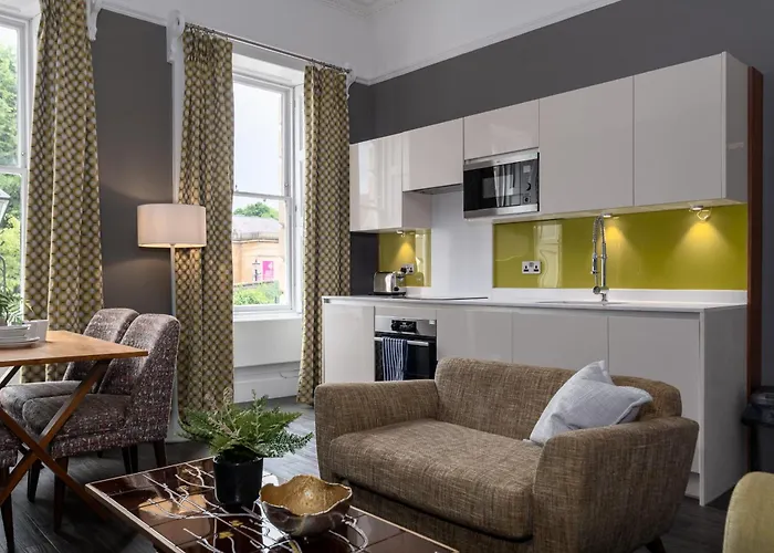 Charlotte Rise - Urban Bristol