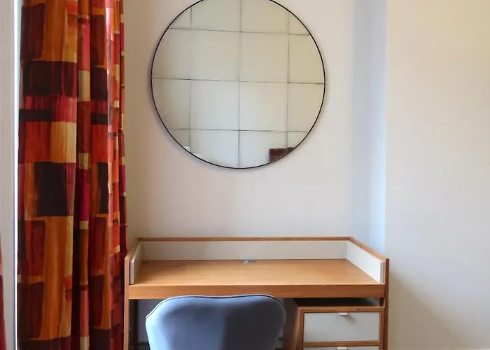 Charlotte Rise - Urban Bristol