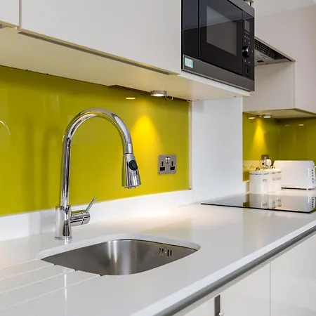 Charlotte Rise - Urban